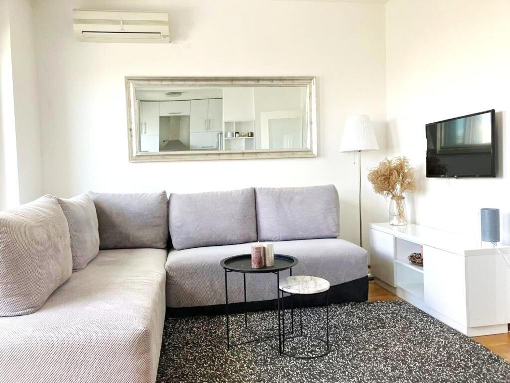 Cozy Nest Savada Apartment Belgrade Exterior photo